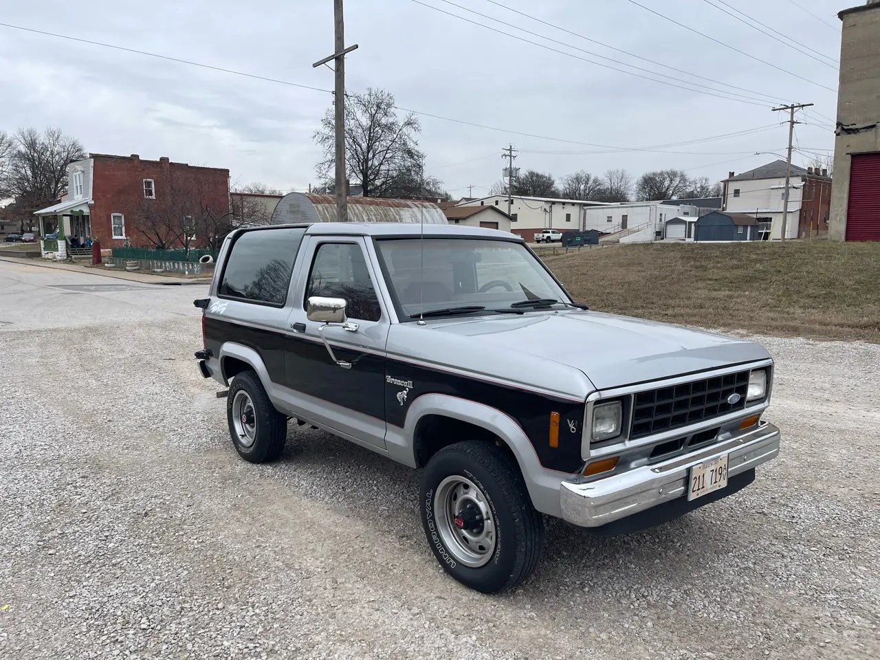 1985 Ford Bronco II Base