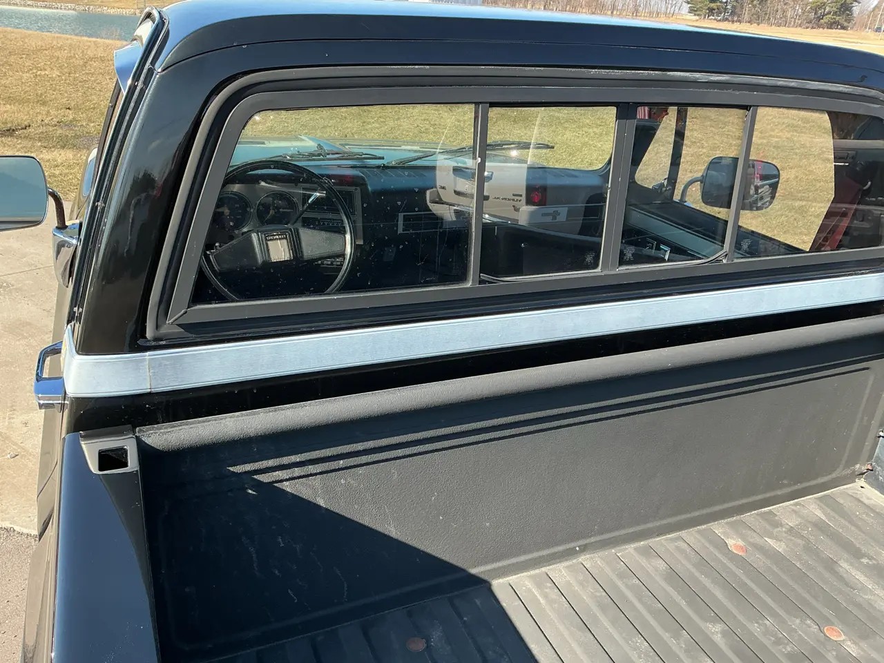 1987 Chevrolet R10 Pickup SWB