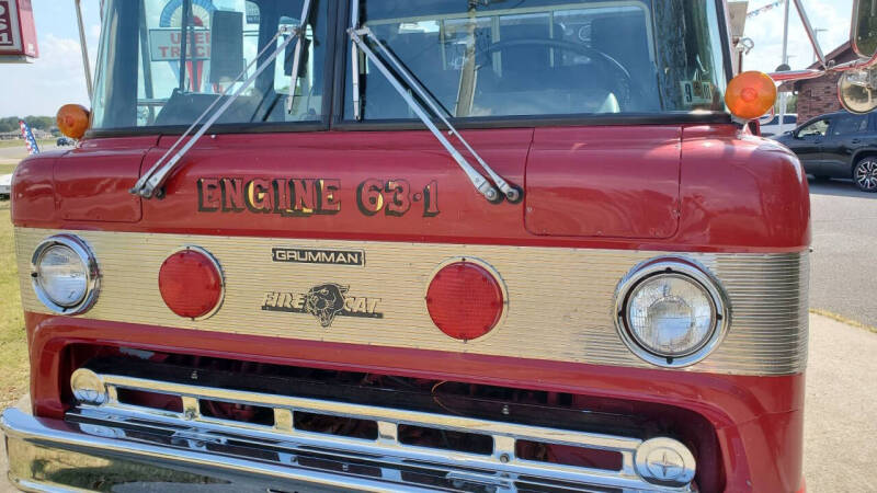 1989 Ford C-8000 Firetruck