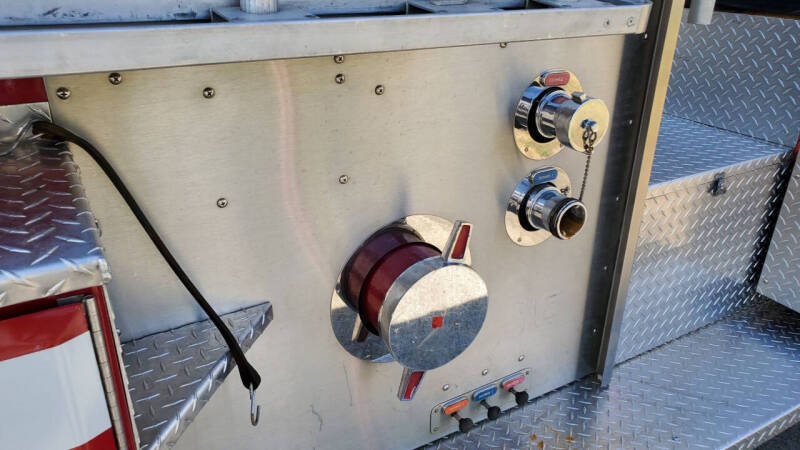 1989 Ford C-8000 Firetruck