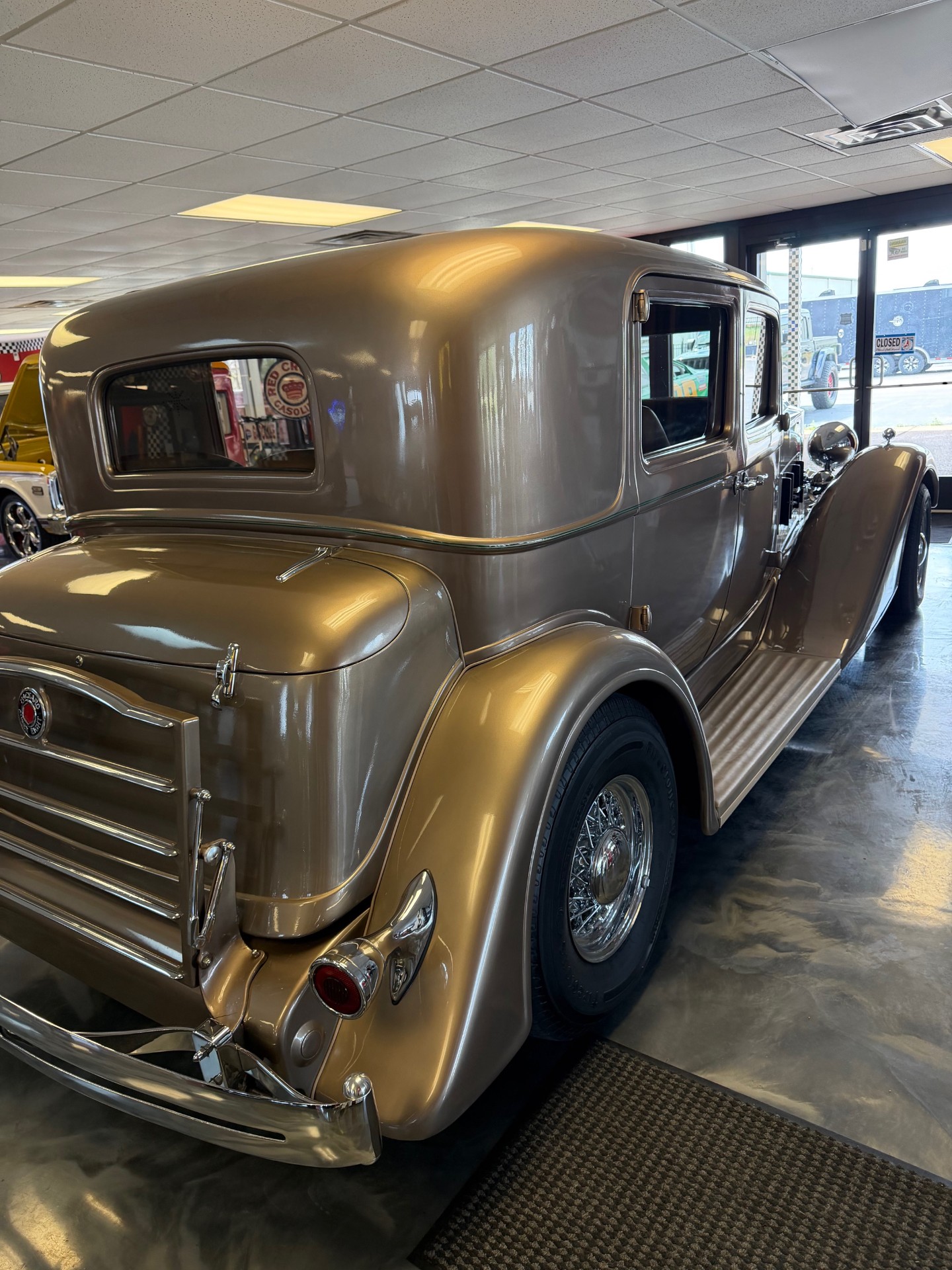 1934 Packard Club Sedan Style 716