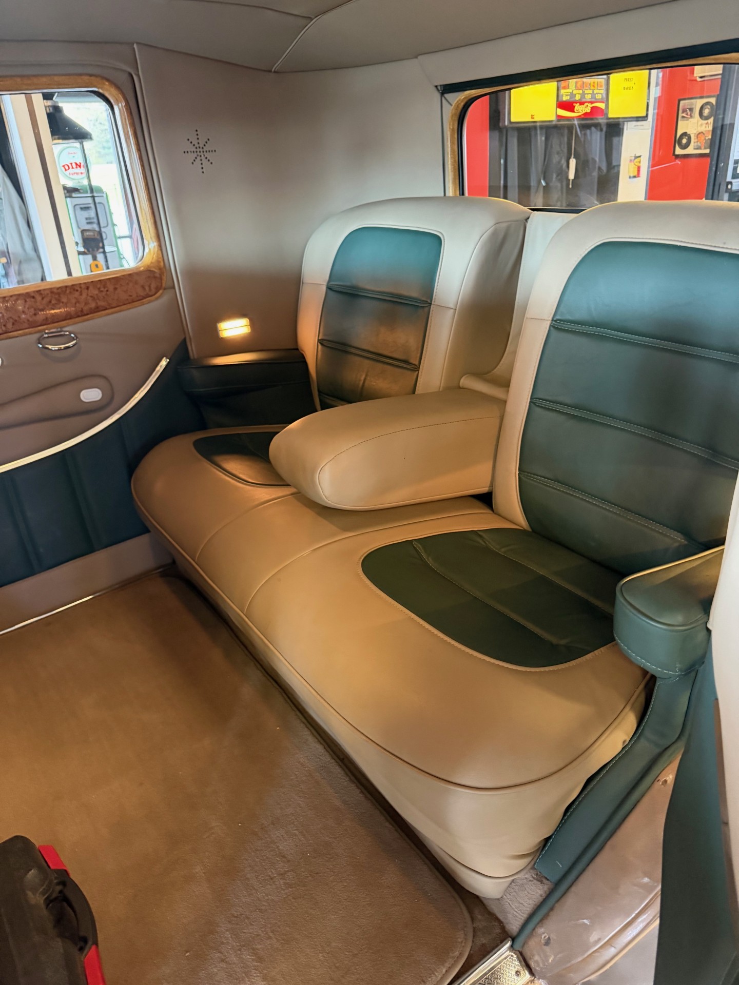 1934 Packard Club Sedan Style 716