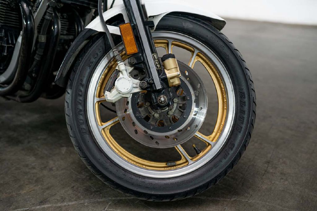 1985 Suzuki GS550E Motorcycle