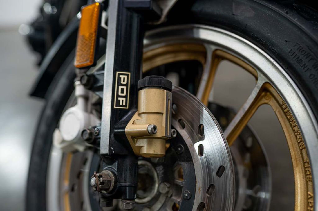 1985 Suzuki GS550E Motorcycle