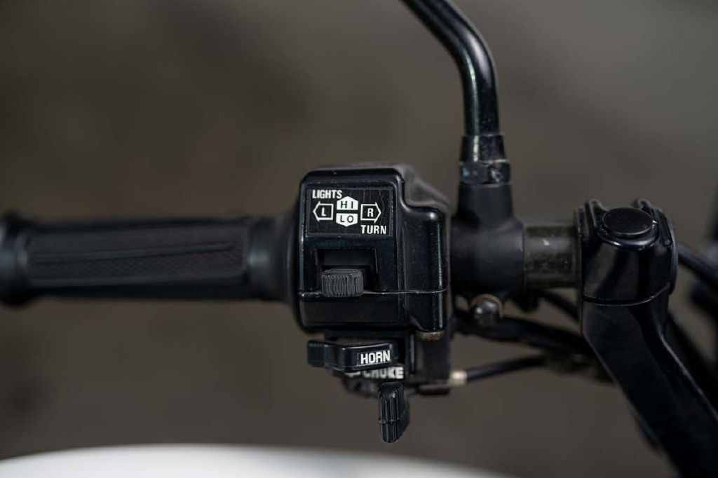 1985 Suzuki GS550E Motorcycle