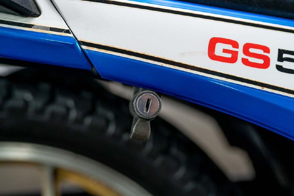 1985 Suzuki GS550E Motorcycle