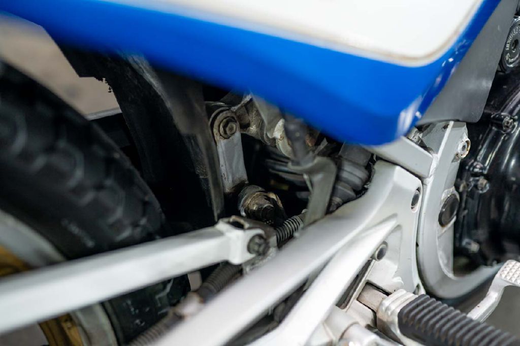 1985 Suzuki GS550E Motorcycle