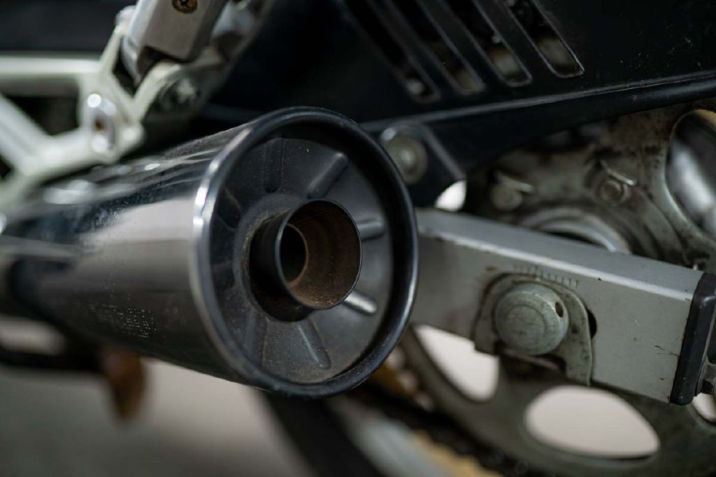 1985 Suzuki GS550E Motorcycle