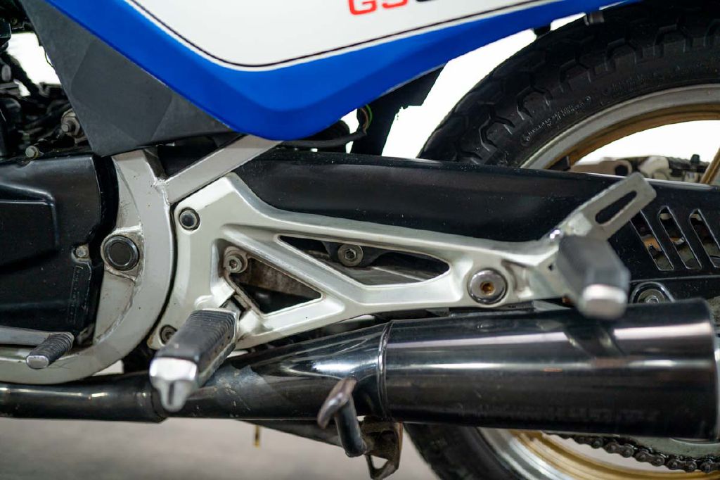 1985 Suzuki GS550E Motorcycle