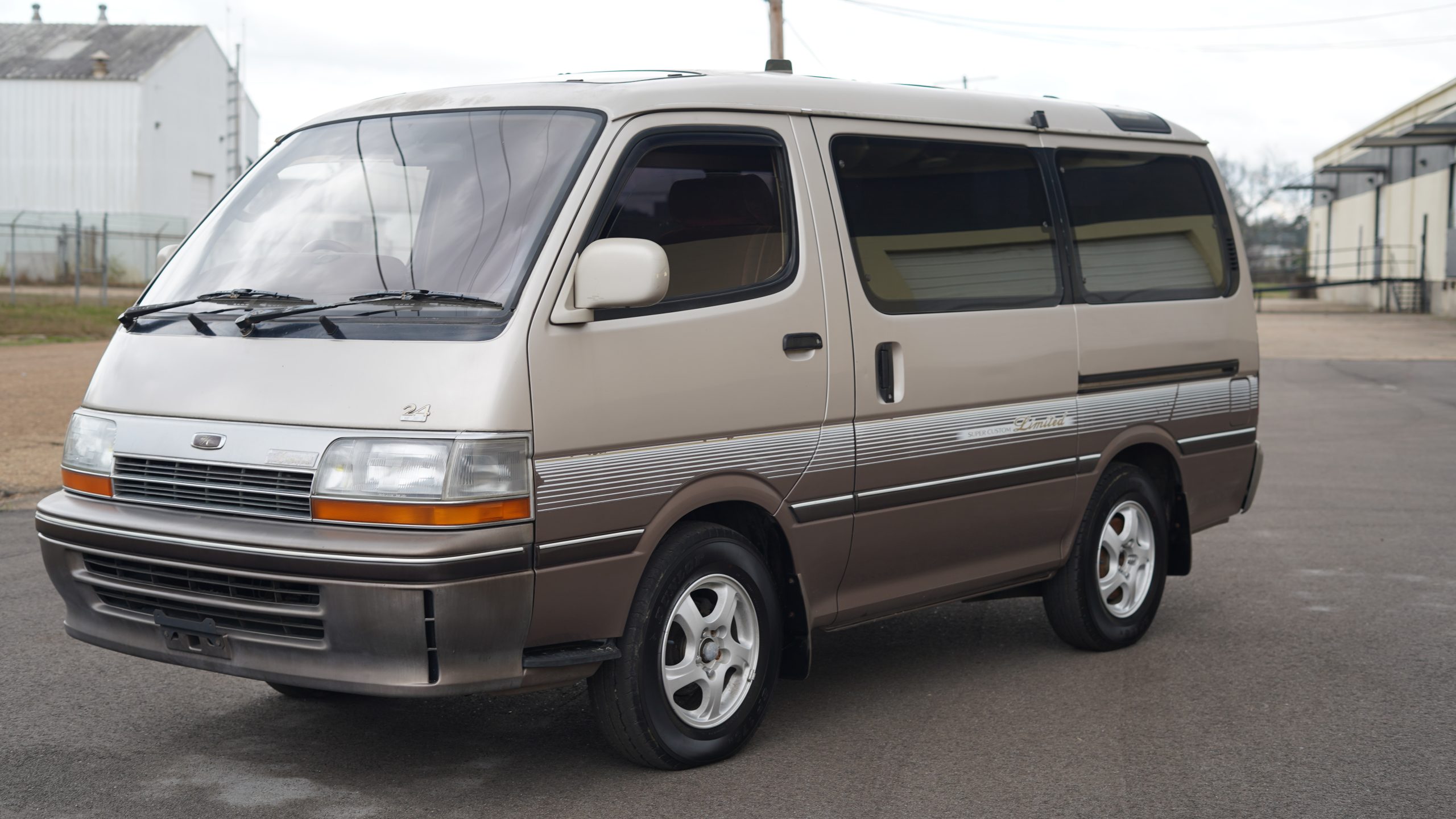1992 Toyota Hi Ace Super Custom LTD