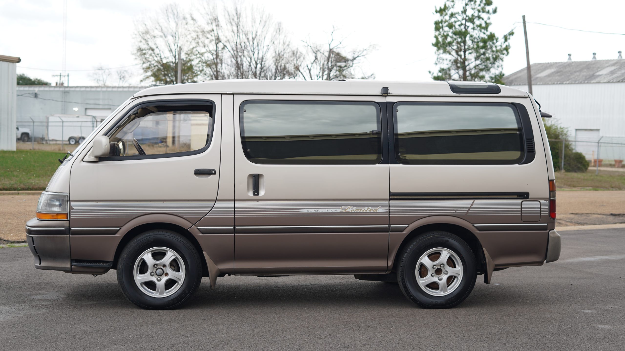 1992 Toyota Hi Ace Super Custom LTD