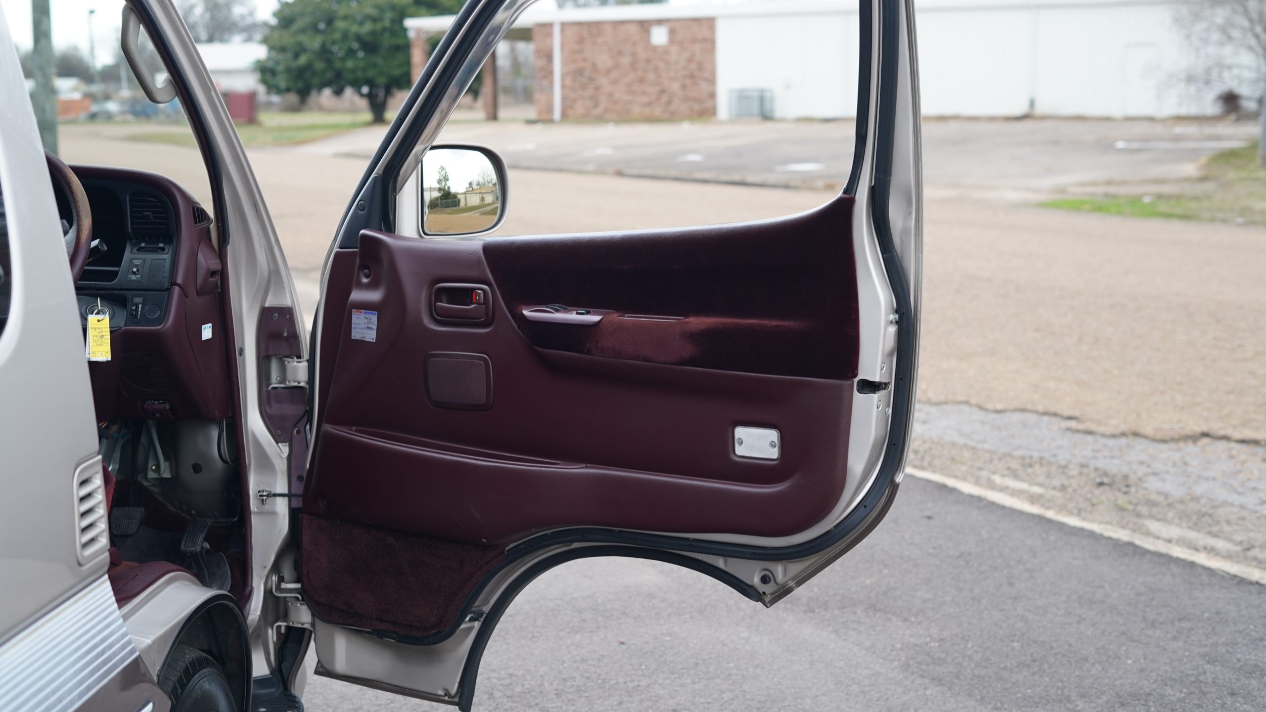 1992 Toyota Hi Ace Super Custom LTD