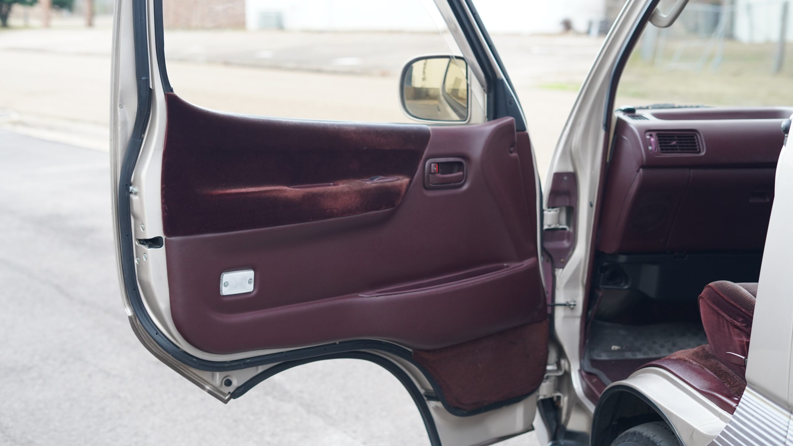 1992 Toyota Hi Ace Super Custom LTD