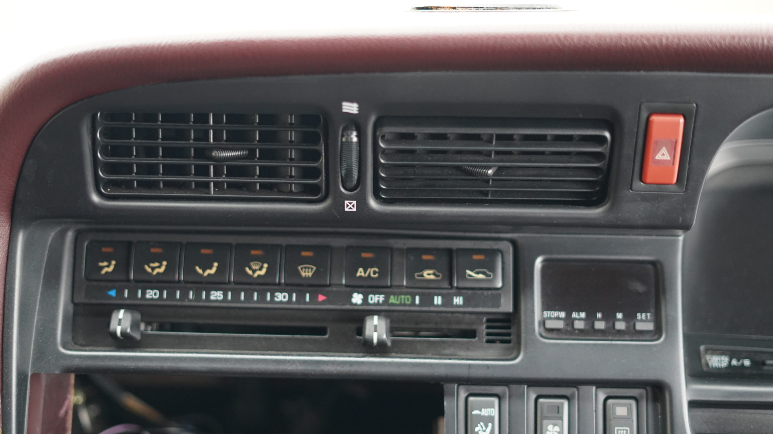 1992 Toyota Hi Ace Super Custom LTD