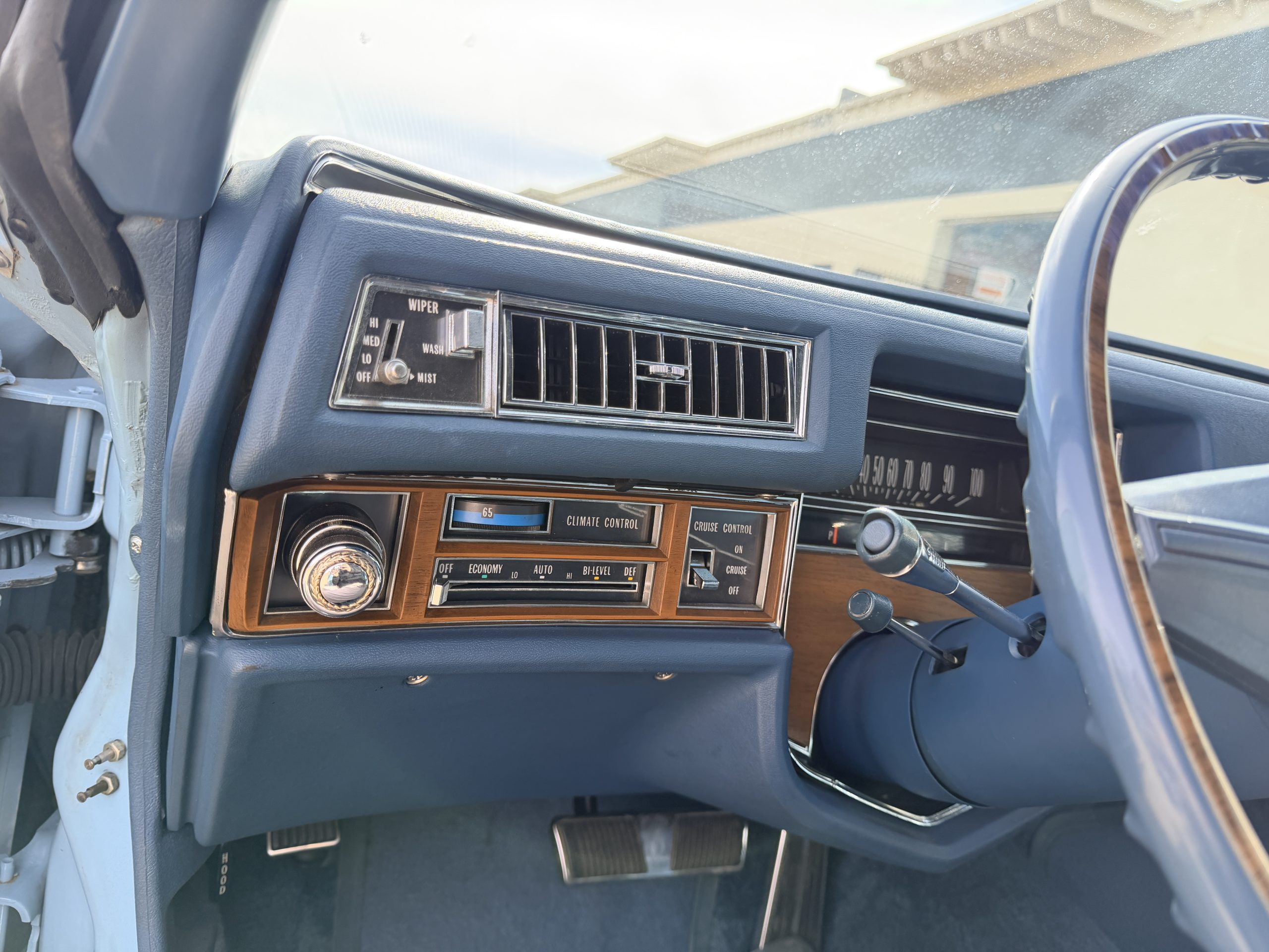 1975 Cadillac Fleetwood Brougham