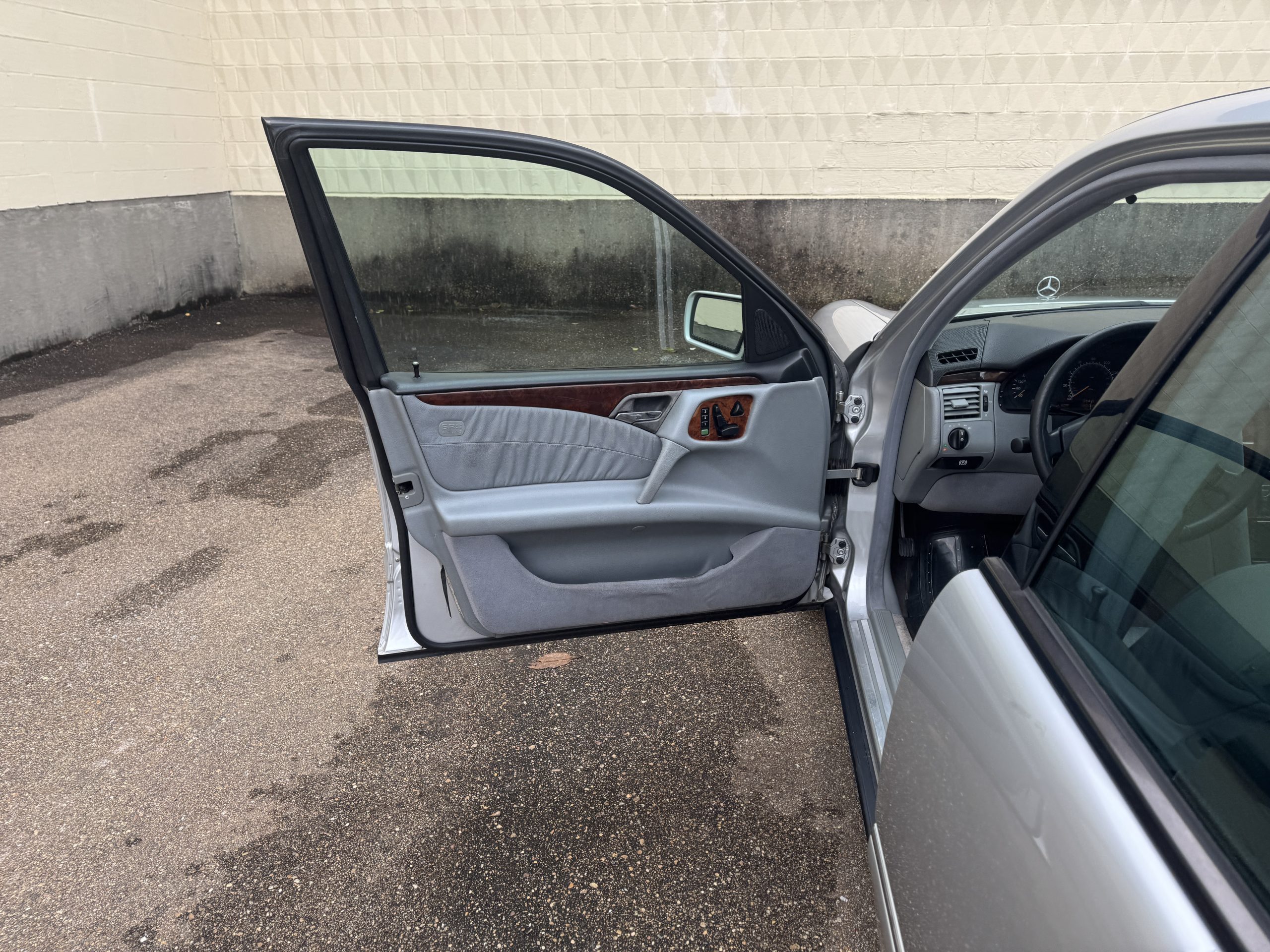 1999 Mercedes-Benz E430