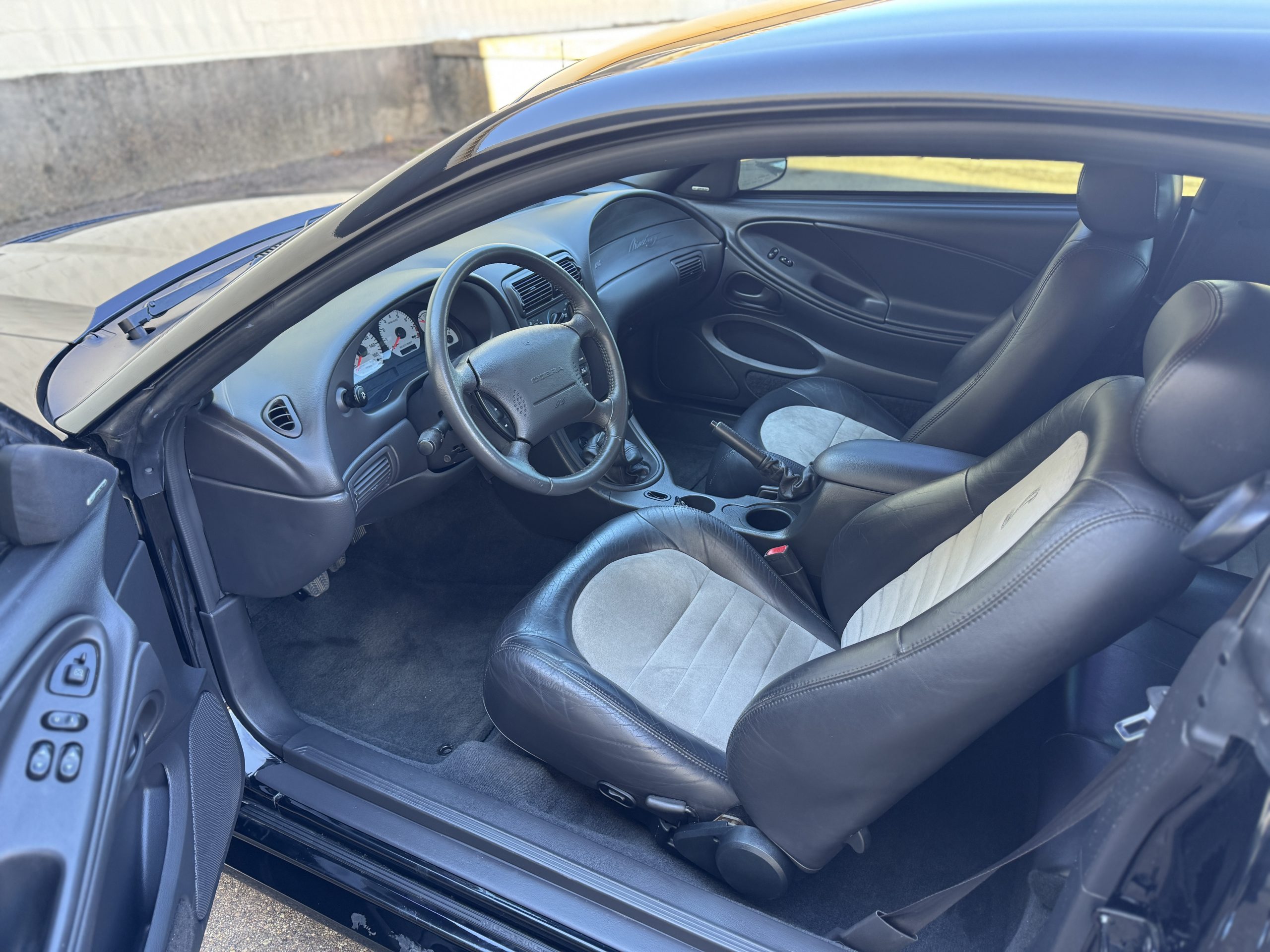 2001 Ford Mustang SVT Cobra