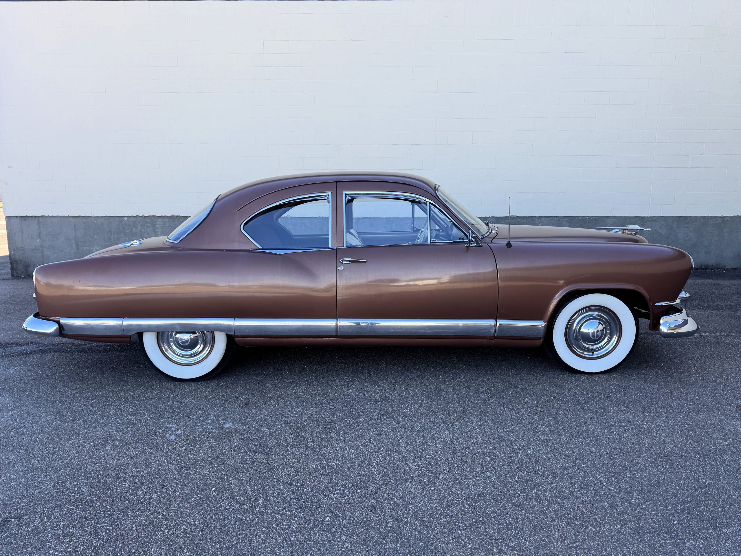 1951 Kaiser Deluxe