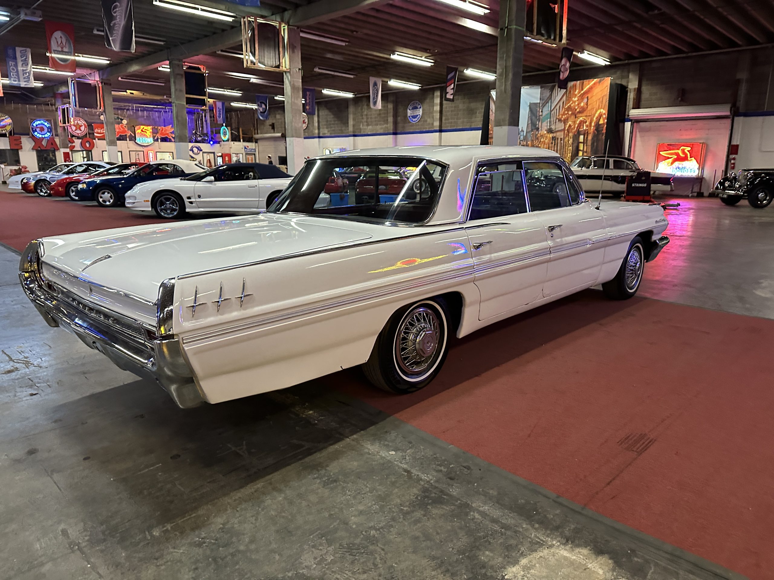 1962 Pontiac Star Chief Vista Hardtop