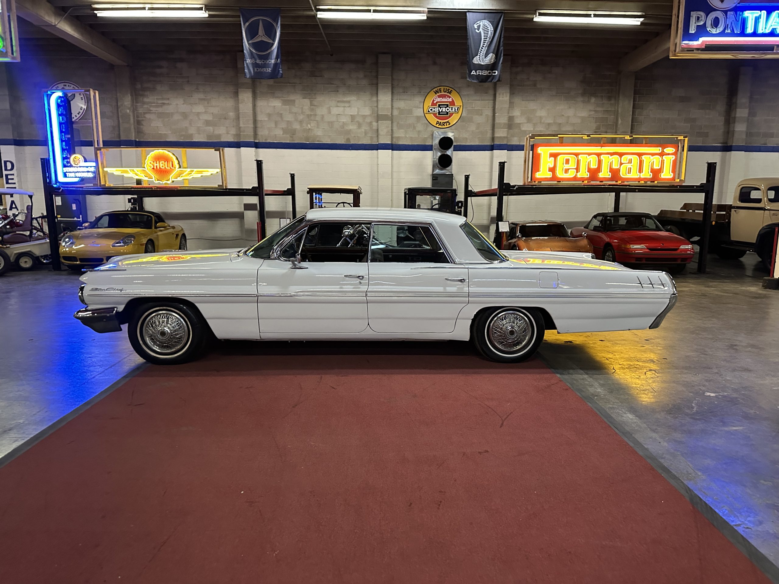 1962 Pontiac Star Chief Vista Hardtop