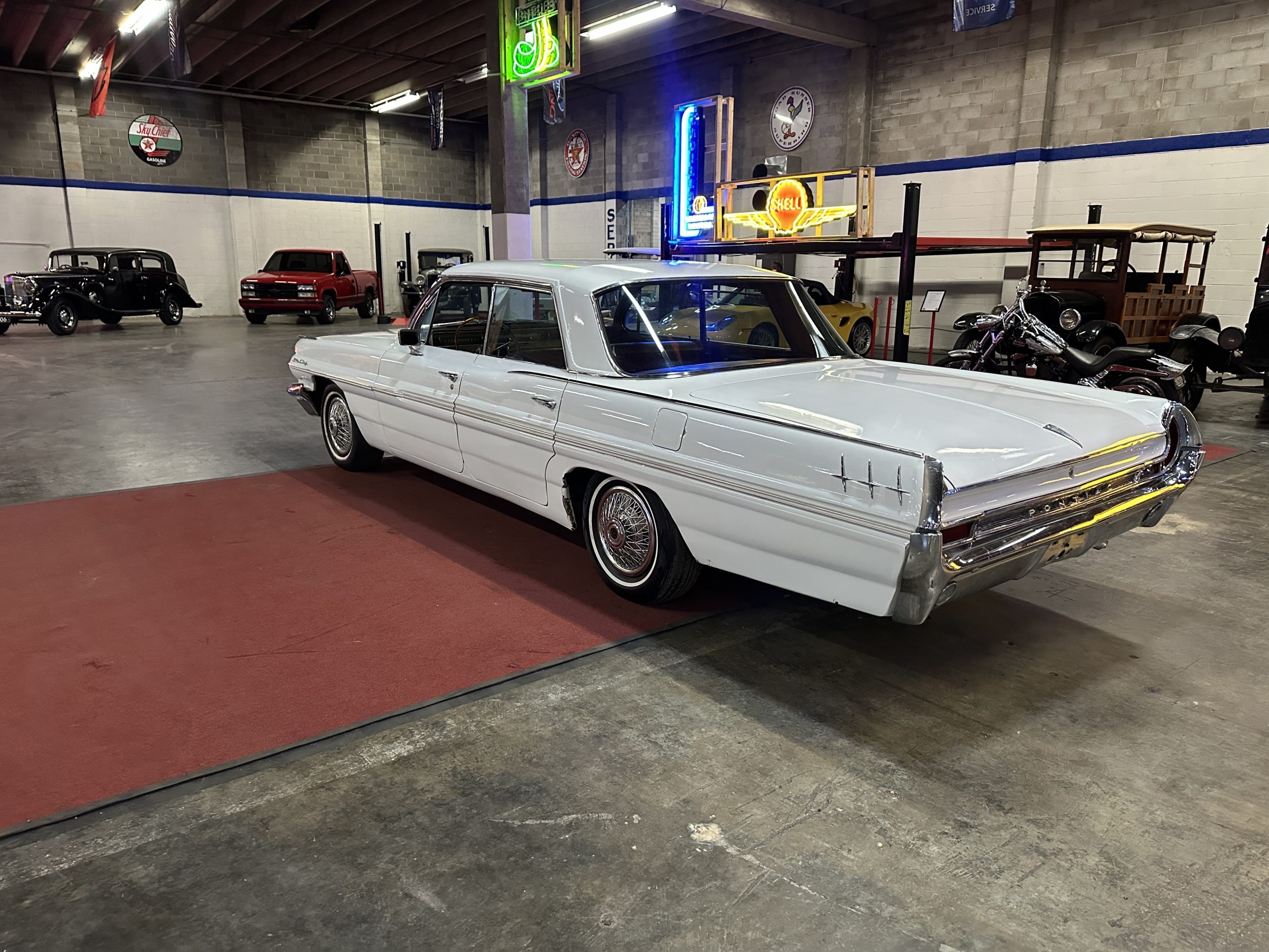 1962 Pontiac Star Chief Vista Hardtop