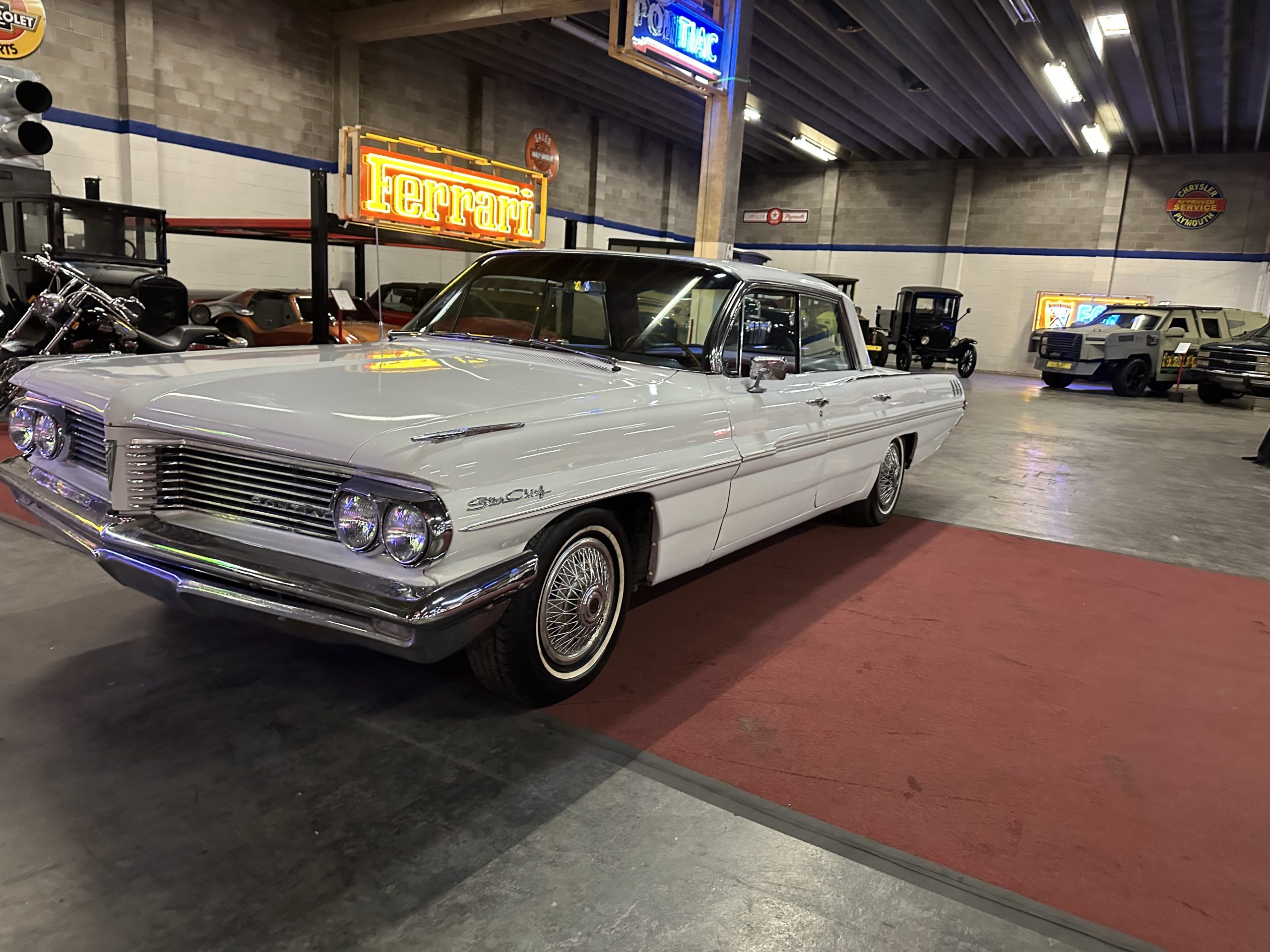 1962 Pontiac Star Chief Vista Hardtop