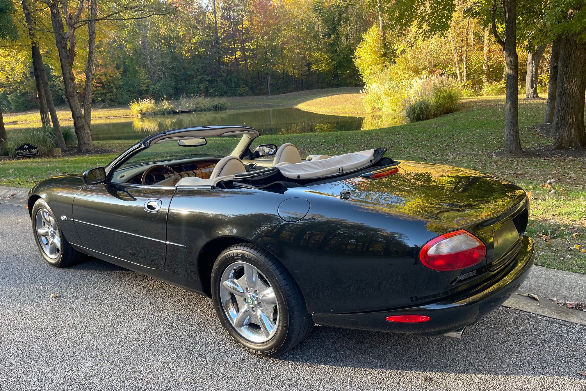 1998 Jaguar XK Cabriolet