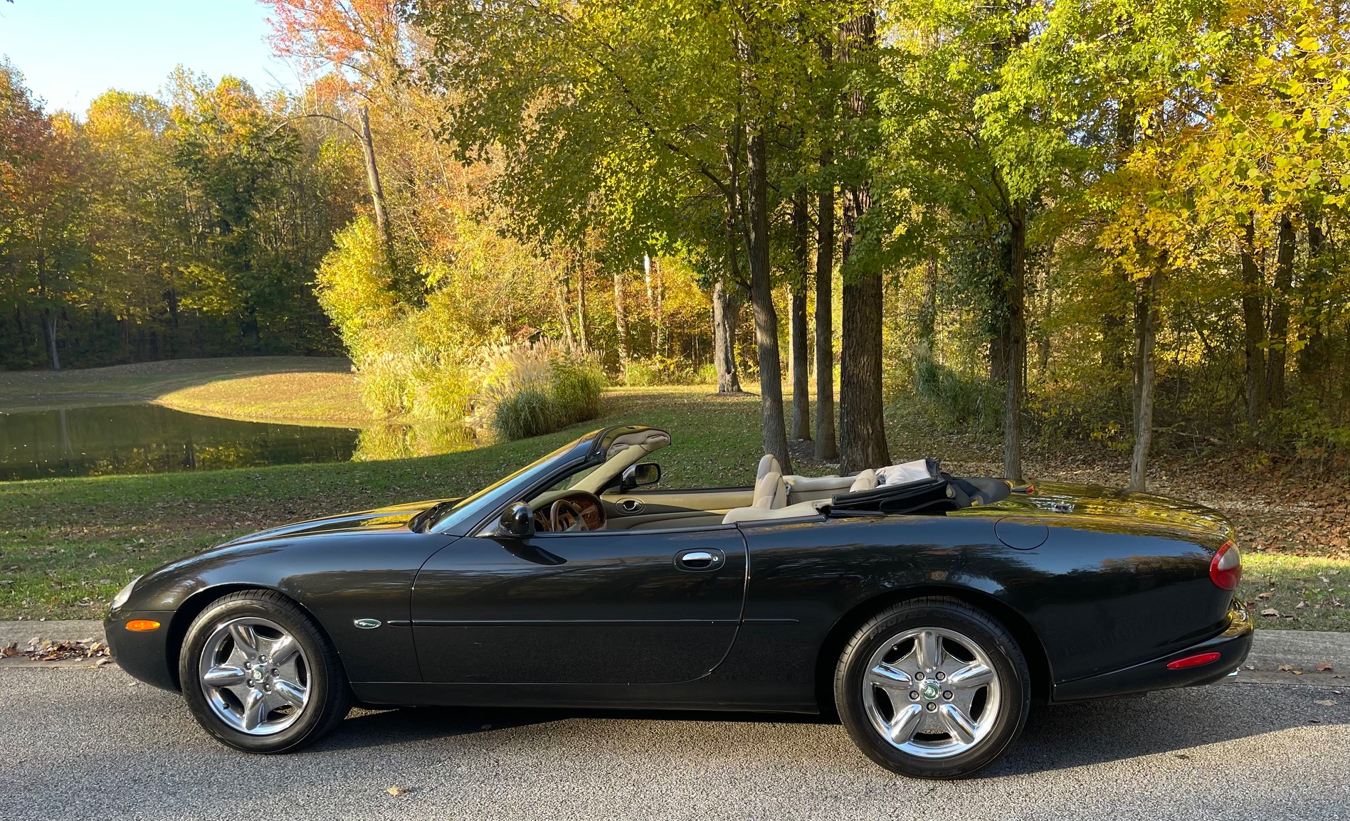 1998 Jaguar XK Cabriolet
