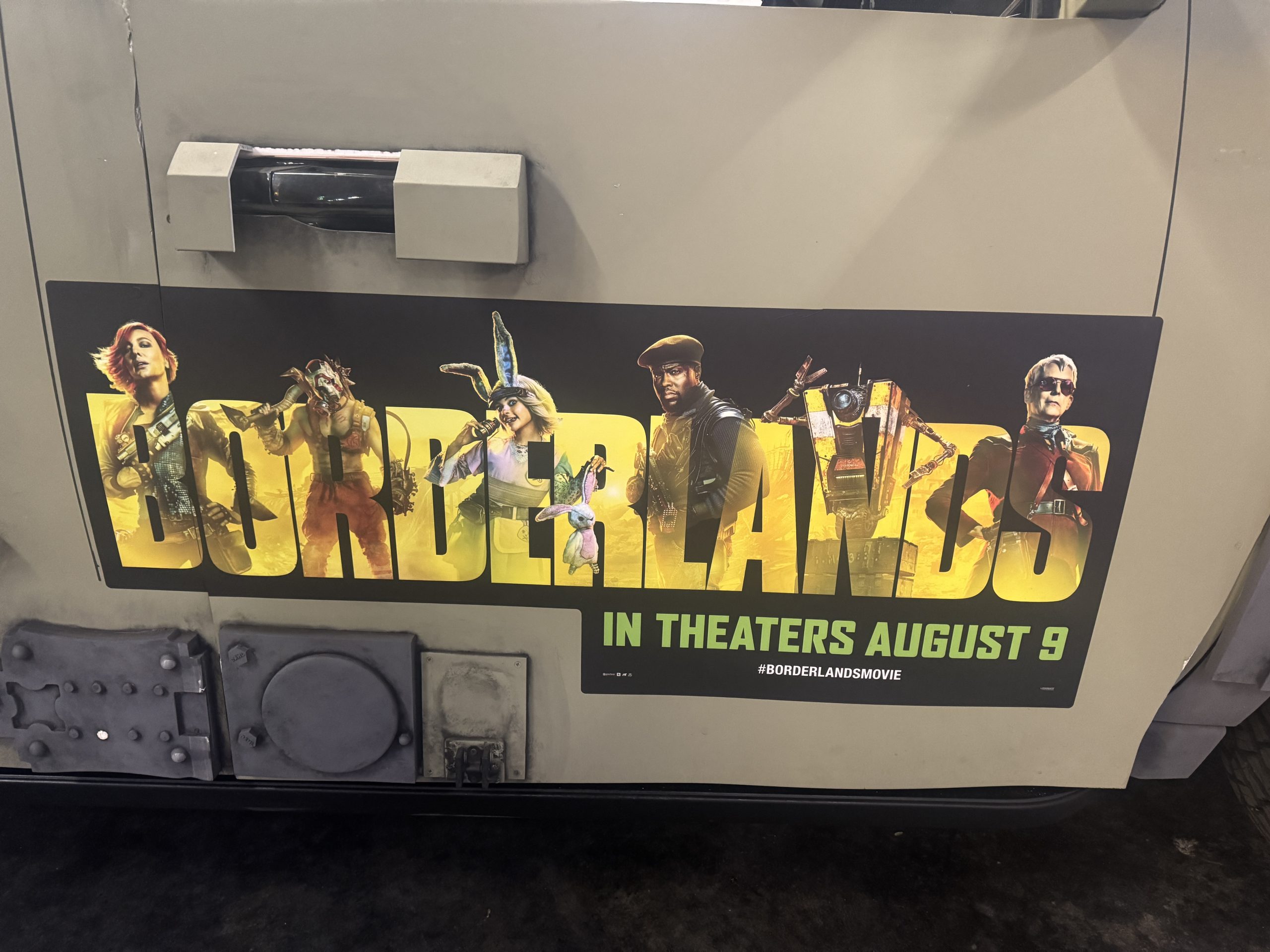 Borderlands Bandit Technical Movie Car – 2012 Chevy Suburban