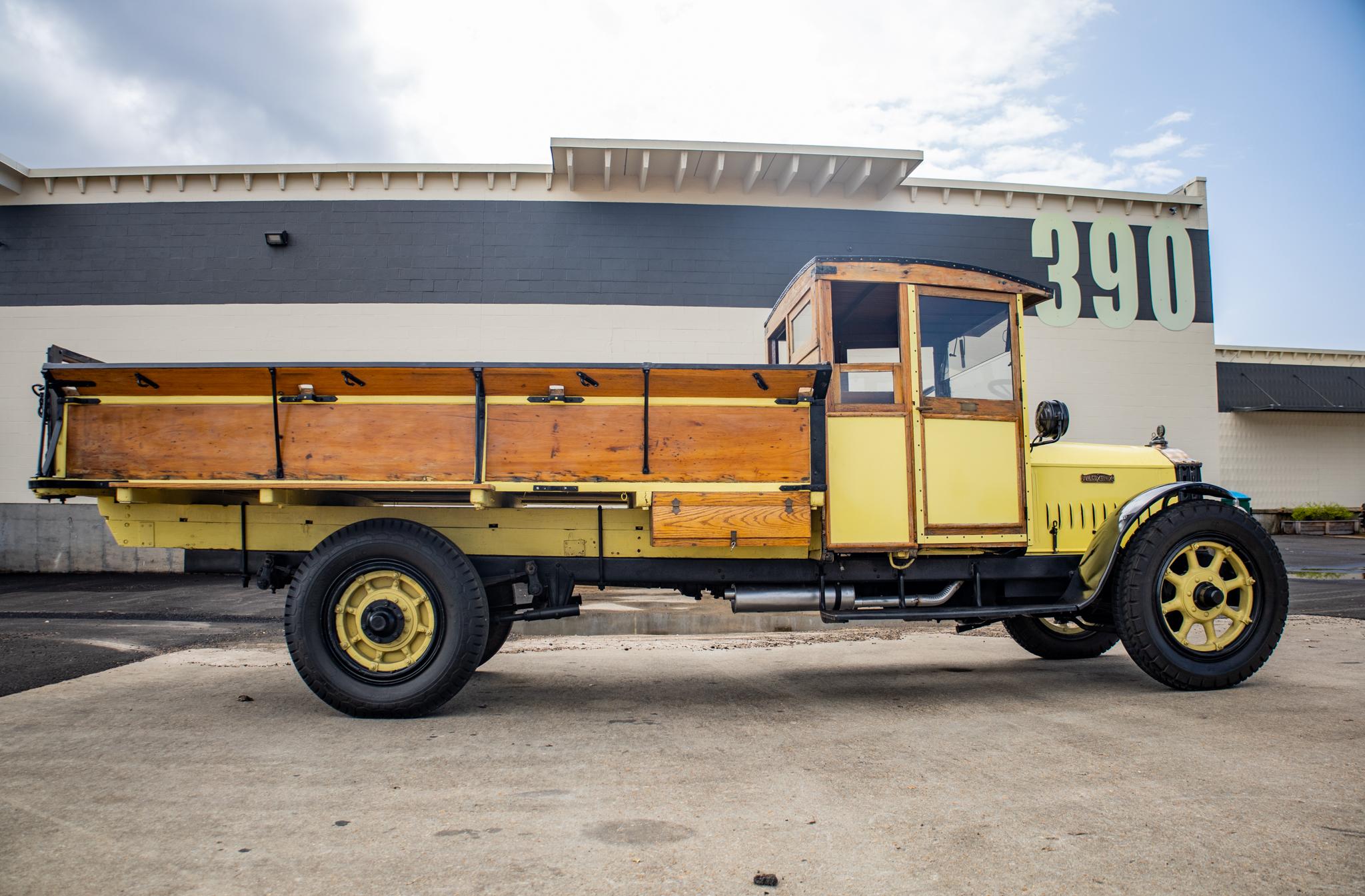 1925 Wilcox Trux 1 1/2 Ton