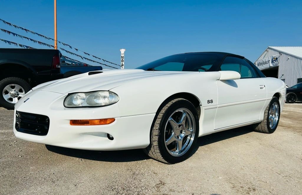 2002 Chevrolet Camaro SS Coupe