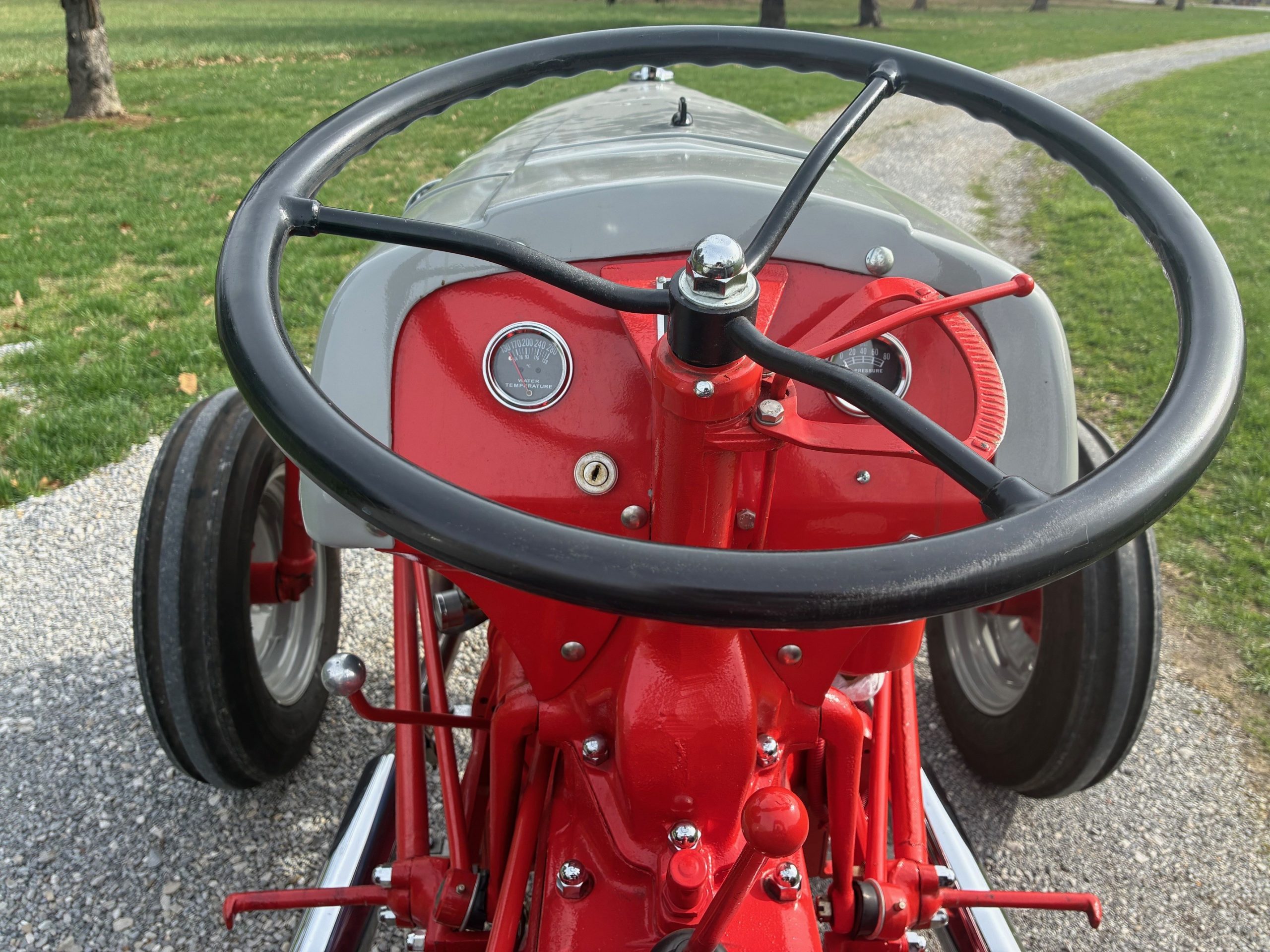 1947 Ford Tractor Flathead V8
