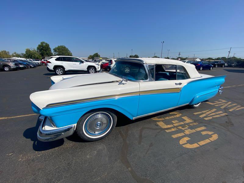 1957 Ford Fairlane 500
