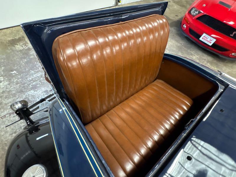 1931 Ford Model A Deluxe Roadster