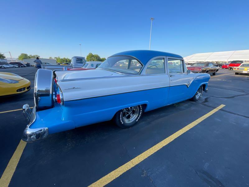 1955 Ford Fairlane Club Sedan
