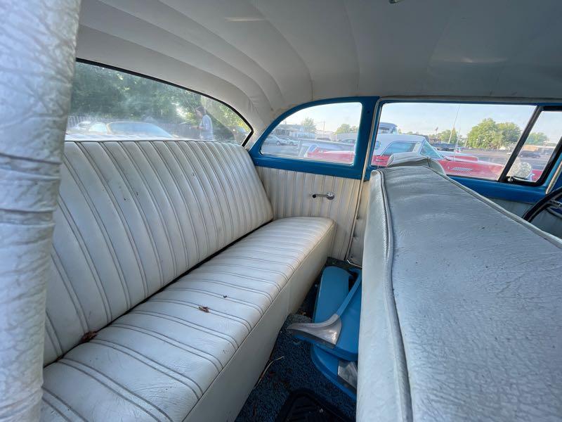 1955 Ford Fairlane Club Sedan