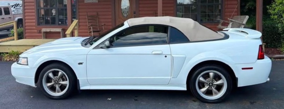 2001 Ford Mustang GT Convertible